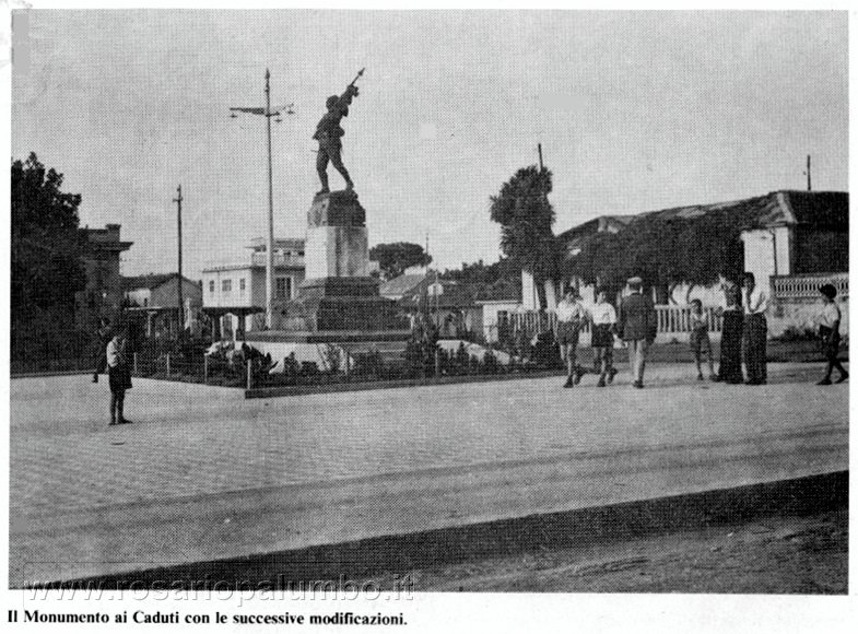 Monumento Caduti.jpg